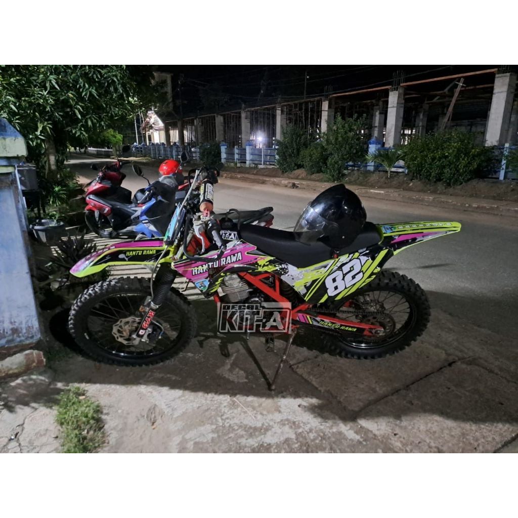 Decal Klx Gordon Sticker Striping Stiker KlxGordon warna kuning pink list hitam  d-a5-049 D-A5-192