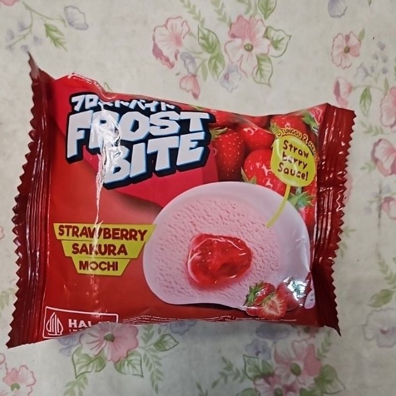 

glico strawberry mochi