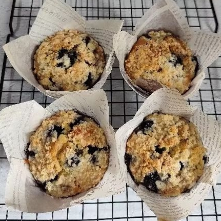 

Hampers Surabaya Gift Box Ulang Tahun Lebaran Natal, dll Blueberry Oat Muffin 4pcs/box