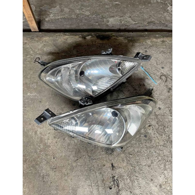 headlamp Innova thn 2005-2010