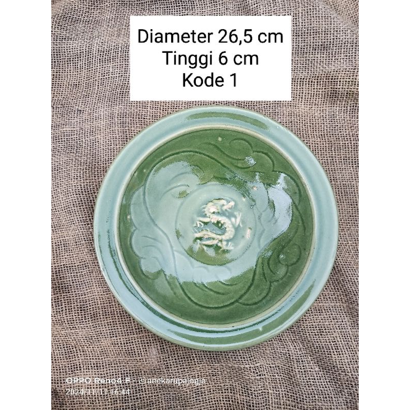 Piring keramik naga timbul hijau celadon, untuk dekorasi hiasan dinding, sudah di pasang kawat, ting