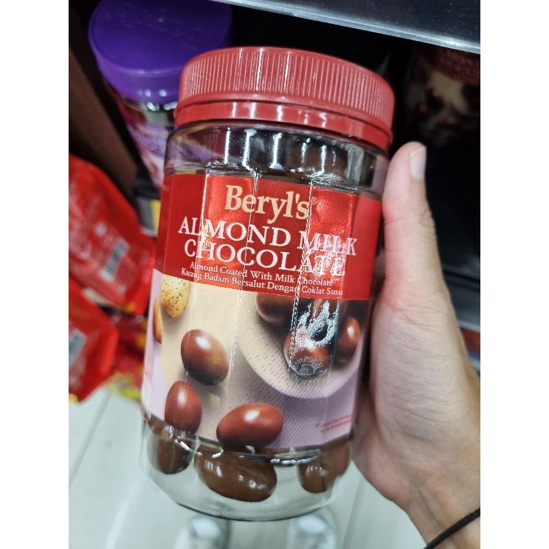 

(PO READY 2 DESEMBER 2024) order sekarang ya COKLAT BERYL'S TOPLES ALMOND DARK CHOCOLATE OLEH OLEH MALAYSIA