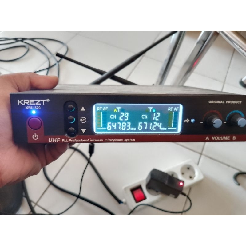 receiver bekas MIC Krezt KRU 802 & ADC WM1599BU