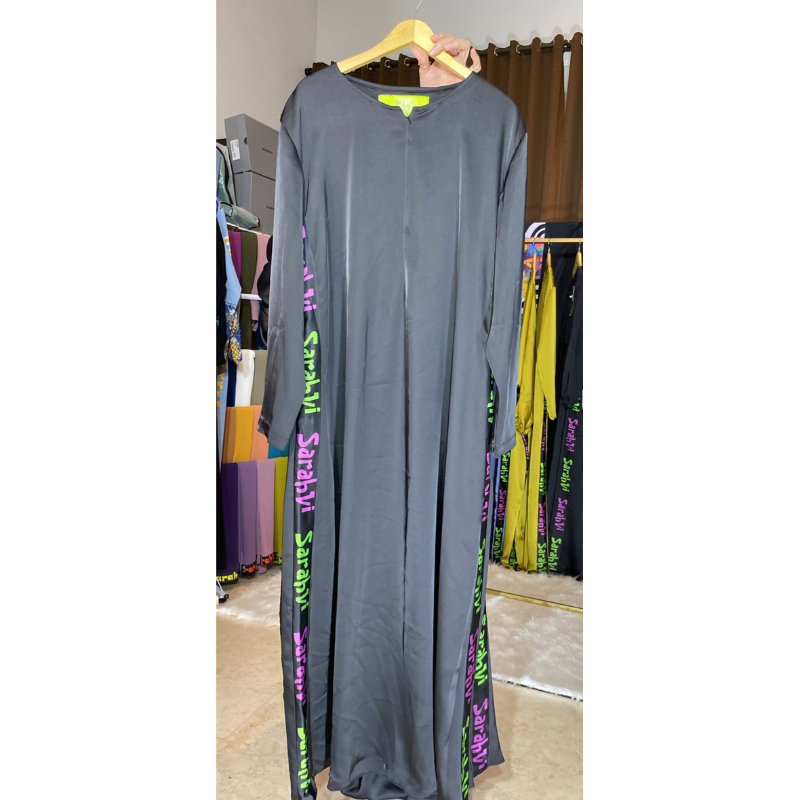 Abaya hitam Sarah Vi
