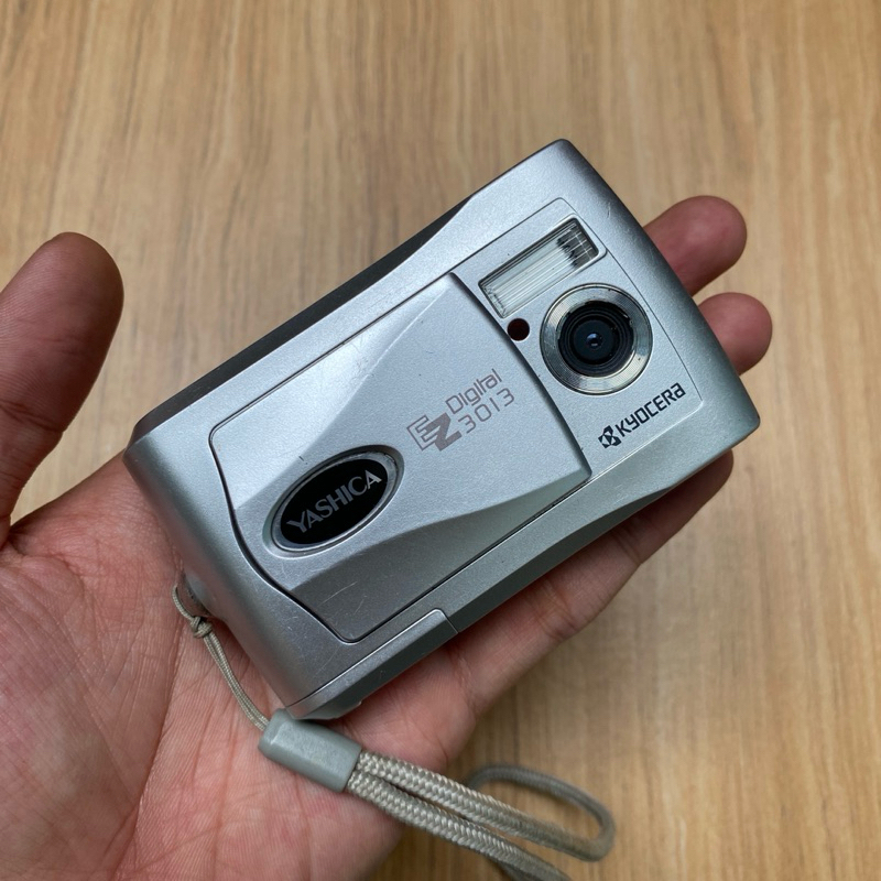 Kamera Second - Digicam Yashica 3013 Rare