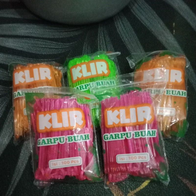 

garpu buah