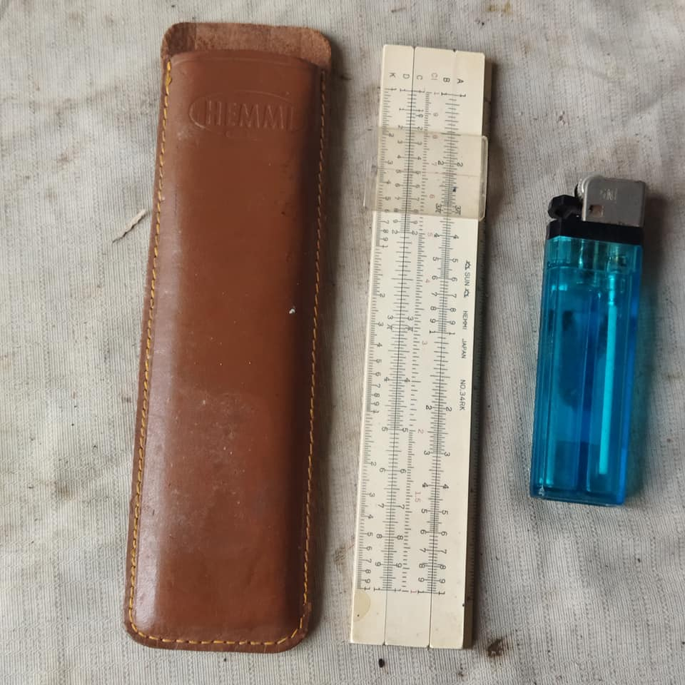 

Pajangan Vintage Penggaris Sun Hemmi Japan no.34RK