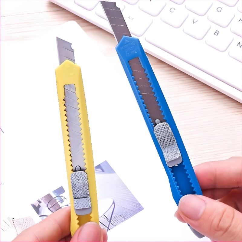 

Pisau Kater Kecil / Pisau Kater besar / Cutter Knife Harga Perpcs