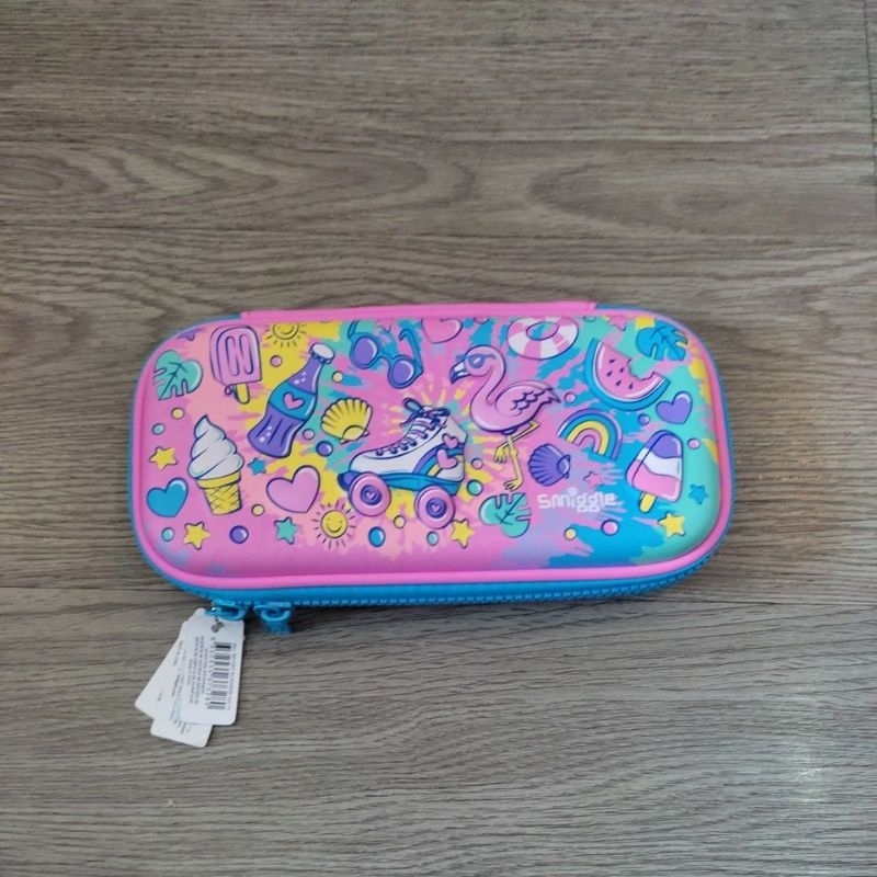 

Tempat Pensil Smiggle htop energetic