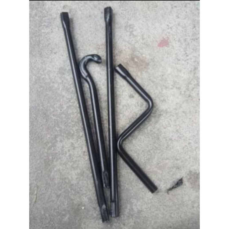 kunci  putaran ban serep untuk mobil innova _ Fortuner_kijang_ all new Rush &  all new Terios