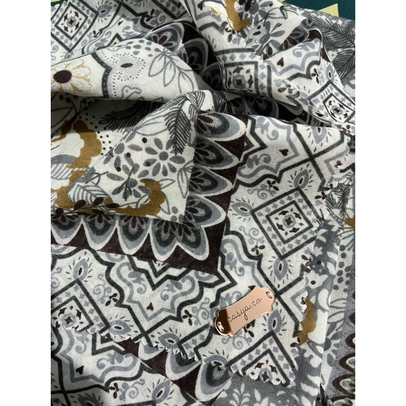 [Preloved] Outer Scarf by Casya.co