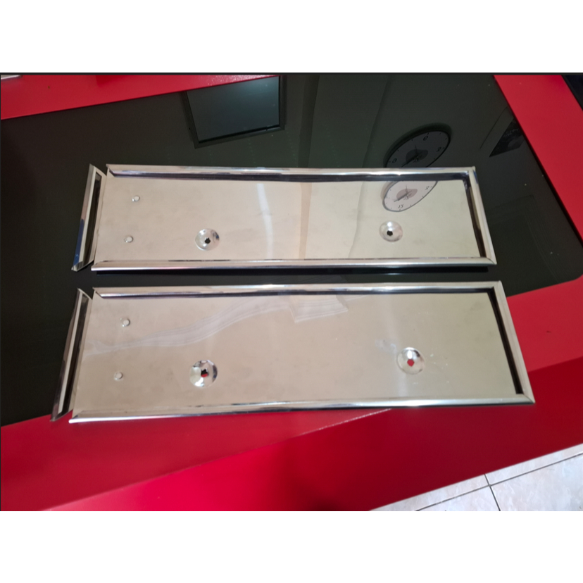 Dudukan plat nomor mobil Stainless