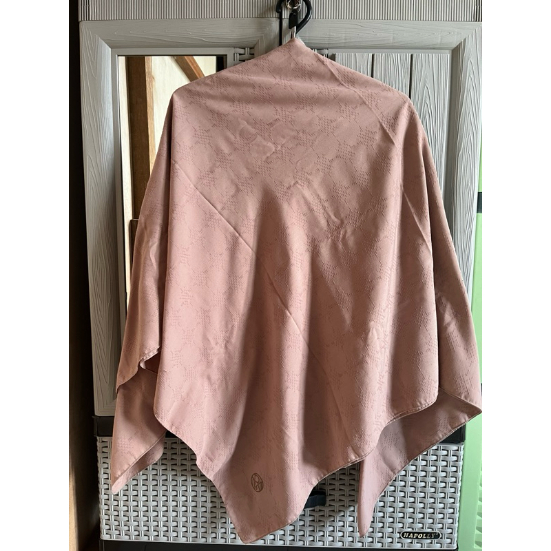 preloved scarf Riamiranda