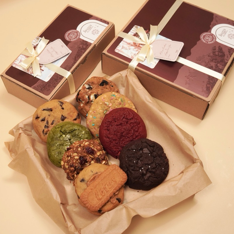 

Hampers Soft Cookies Jingga Patisserie | CNY Hampers| Hampers Imlek | Chinese New year Hampers