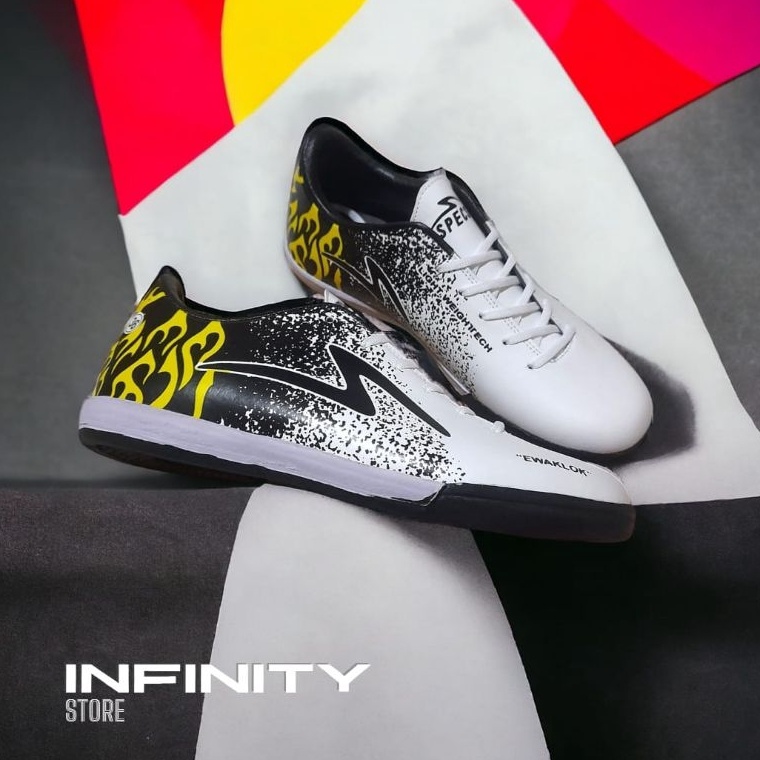 STOKTERBARU sepatu futsal anak specs ewaklok putih hitam