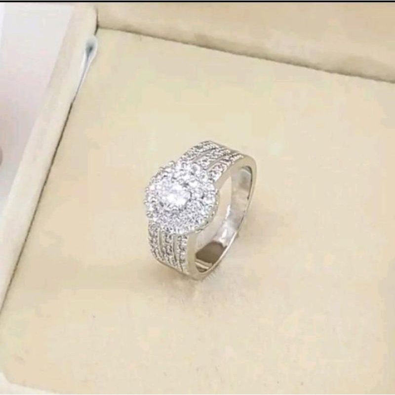 Cincin model intan titanium anti karat