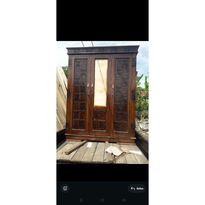lemari full kayu 3 pintu