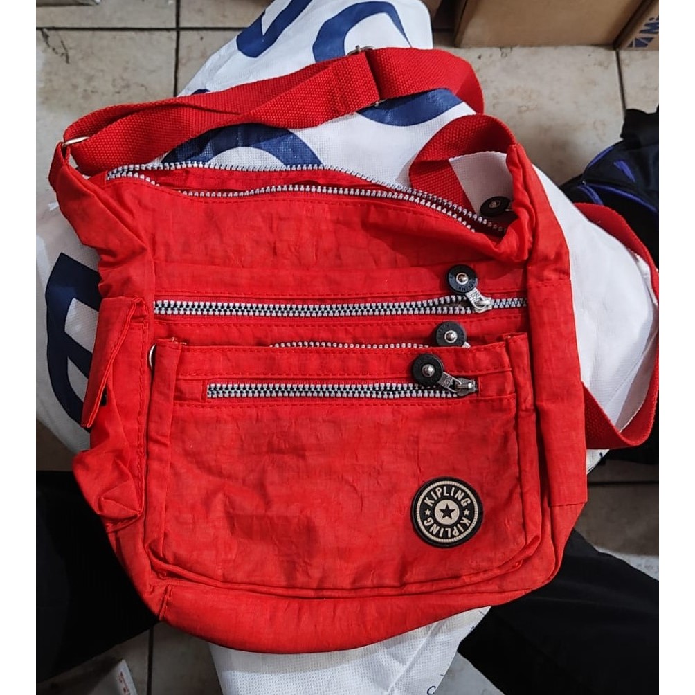 ORIGINAL 100% KIPLING Tas Selempang Wanita Best Seller Kipling Merah Preloved VN Belum pernah dipaka