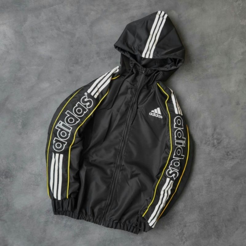 Jacket Parasut Adidas Outline Embroid