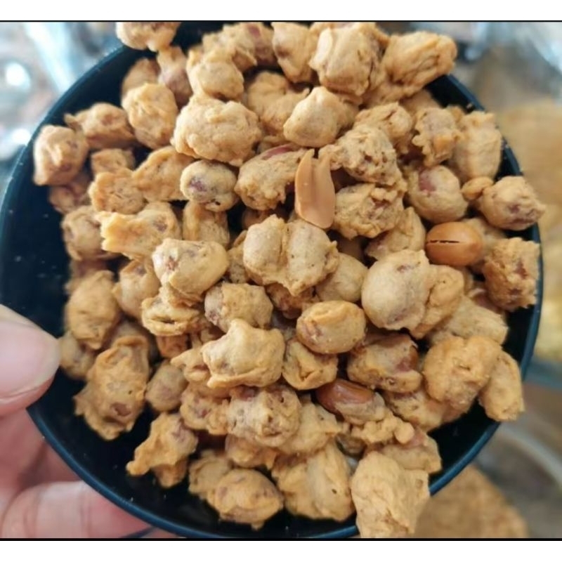 

kacang telur medan gurih, manis dan renyah isi 1 kiloan