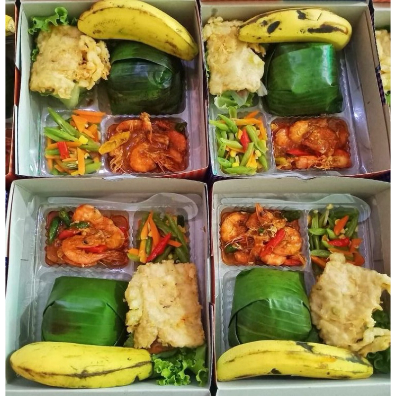 

Nasi Kotak / Nasi Box / Nasi Hajatan