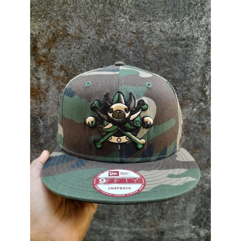 link co New Era One piece 15 Anniversary