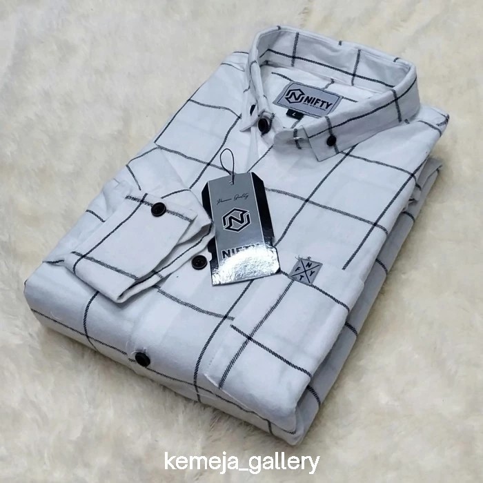 Kemeja Flanel Putih Lengan Panjang Pria Wanita Keren Terbaru