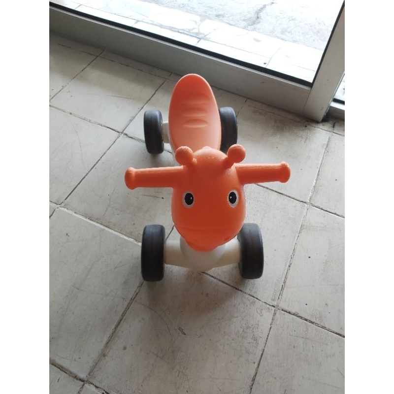 PRELOVED RIDE ON SHEEP