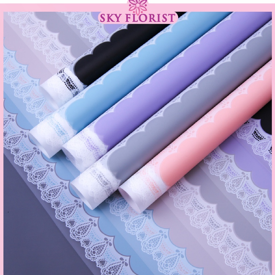 

Super Jualan 2 LEMBAR Kertas Buket Bunga Motif Renda Lace Border Cellophane Flower Wrapping Paper KB6175