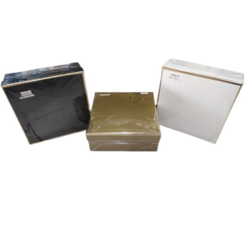

Box Gift Square List Gold 2.Sedang