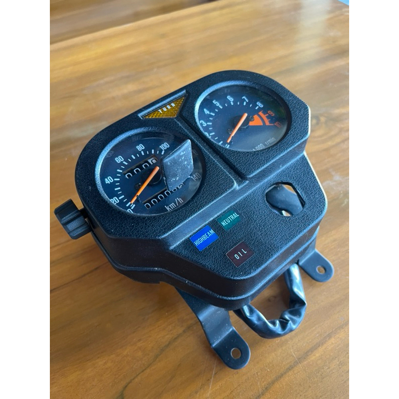 SPEEDOMETER SPIDOMETER ASSY SUZUKI TS 125 TS125 SPEEDO SPIDO METER TS 125 TS125ORIGINAL