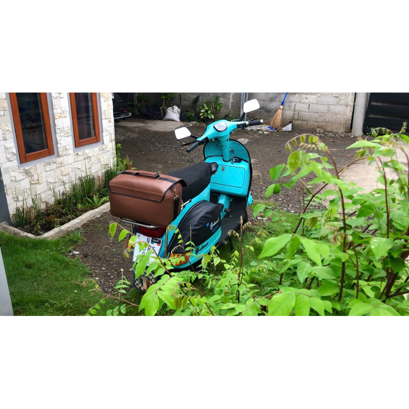 tas belakang vespa