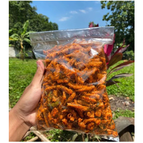 

Usus Krispi /kripik usus 500 Gram /500Gram usus Crispy bumbu Pedas daun jeruk