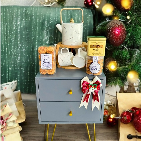 

Exclusive Parcel Christmas Natal & Tahun Baru Ready Stock ( Parcel P )