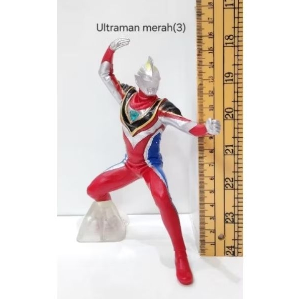 ultraman gaia supreme figure