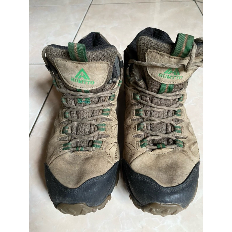 sepatu outdoor Humtto
