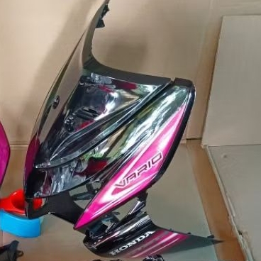 Body Depan Tameng Vario 110 karbu Hitam Pink Sudah ada stiker