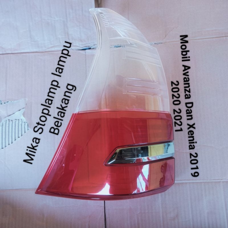 MIKA LAMPU BELAKANG / LAMPU BELAKANG ORIGINAL DAIHATSU XENIA TAHUN 2019 2020 2021