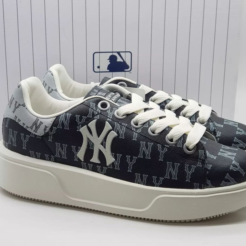 MLB shoes chunky classic allover monogram Sz 38