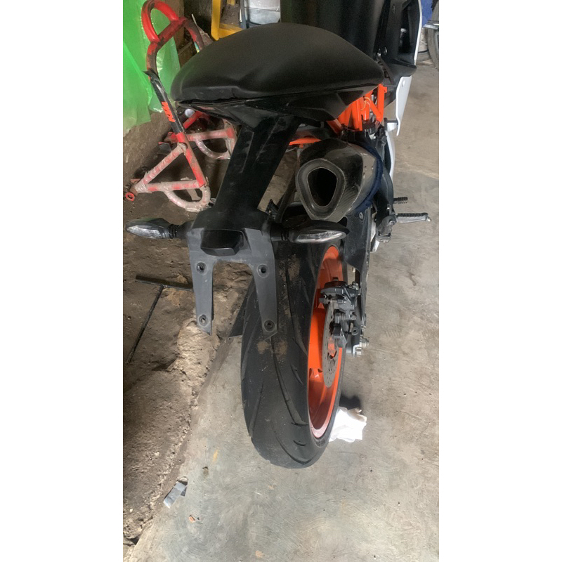 spakbor ktm rc