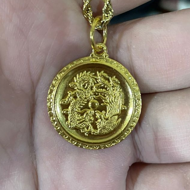 Liontin Emas HK 24k Lambang Naga dan Burung Hong