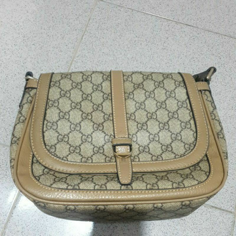 tas selempang / gucci preloved