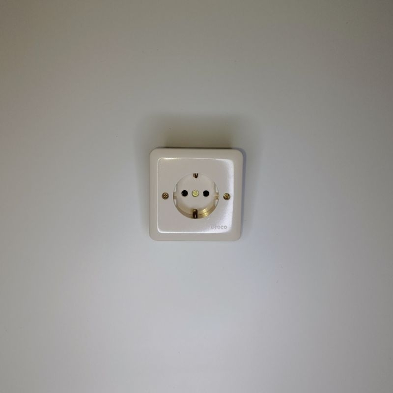 Stop Kontak Broco IB(Inbow,Tanam) & OB(Outbow,Tempel) / Stop Kontak Listrik / Colokan