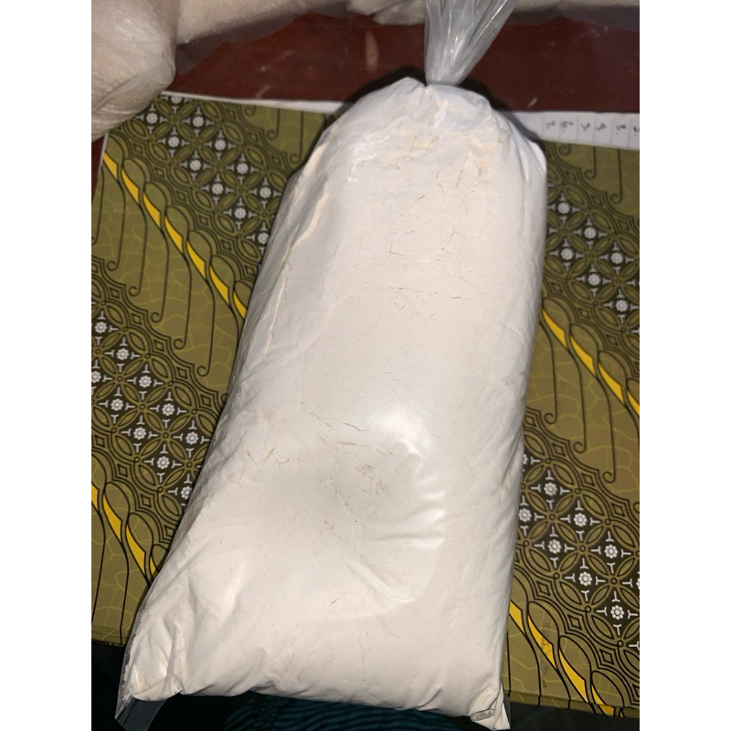 

Tepung Terigu 1/2 KG