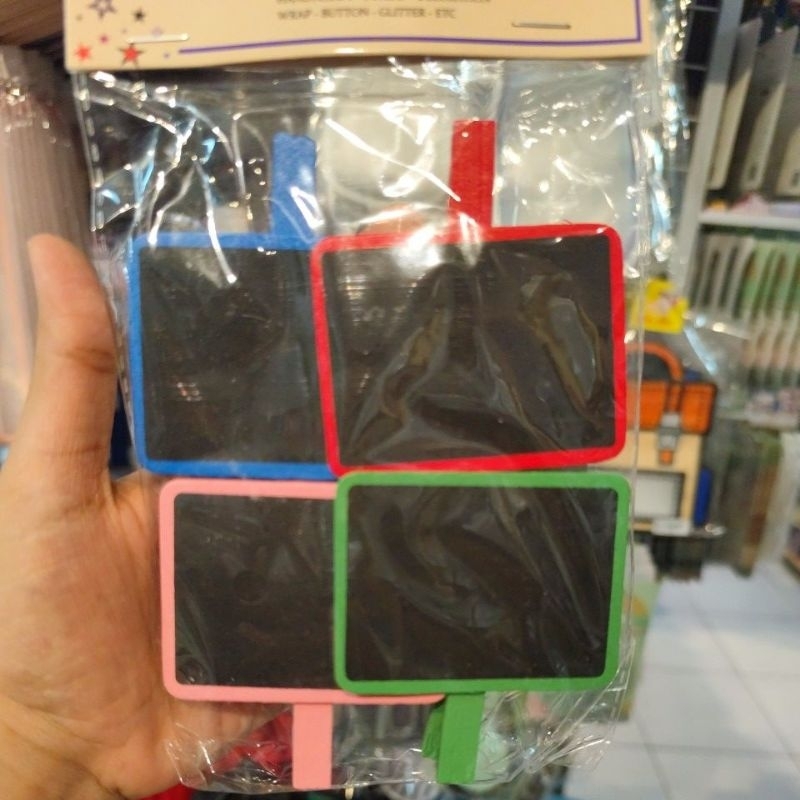 

UNIQUE CLOTH PIN BOARD CPB 46-4