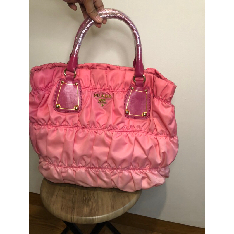 prada pink bag tas prada milano warna pink gradasi