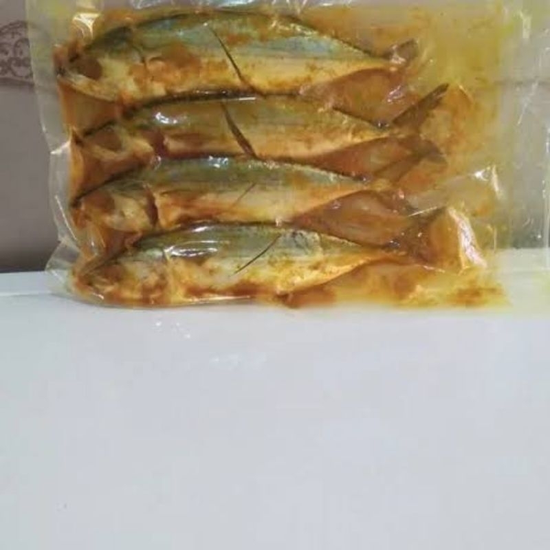 

ikan kembung bumbu kuning 500gr