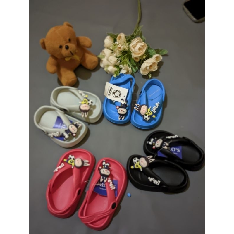 sandal anak perempuan terbaru model HILO'S karakter labubu / sandal anak perempuan