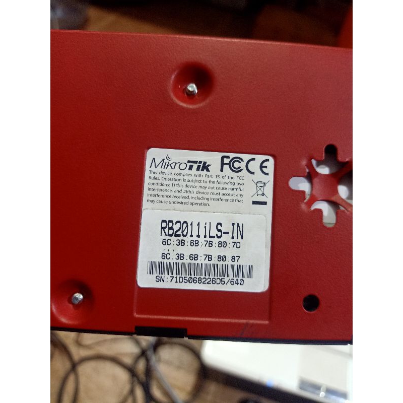 mikrotik RB 2011iLS-IN bekas normal