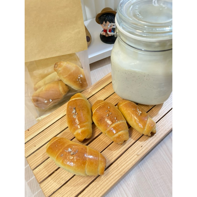 

shio pan japanese bread sourdough